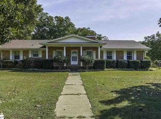 202 Ridgecrest Ct, Simpsonville, SC 29680