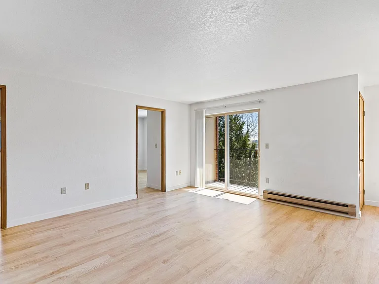 Maplewood Apartments One Month Free! — Photo 2
