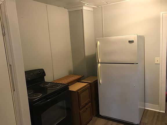 4th image of 144 Scruggs Ave