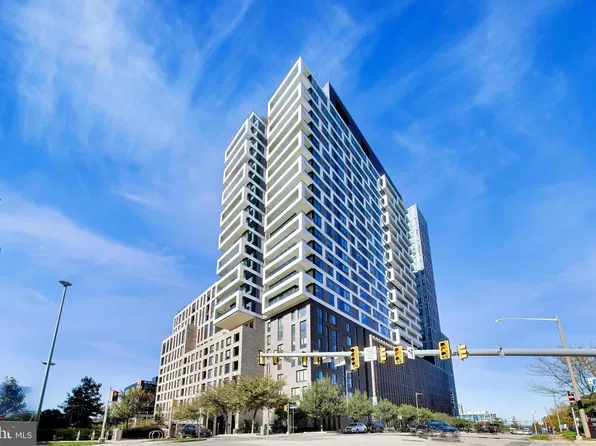 1650 Silver Hill Dr #1305, McLean, VA 22102