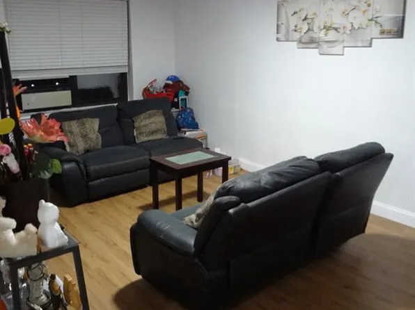 88-09 Northern Boulevard image 4 of 11