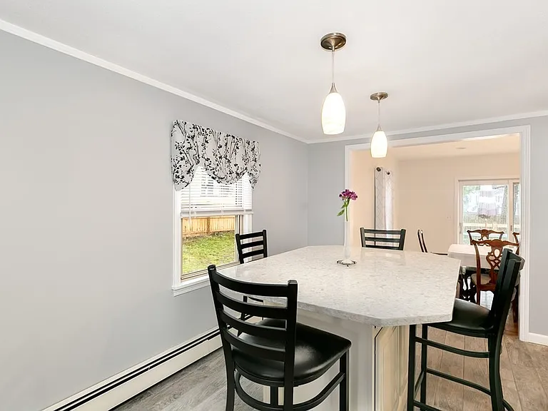 96 Sunrise Dr — Photo 7
