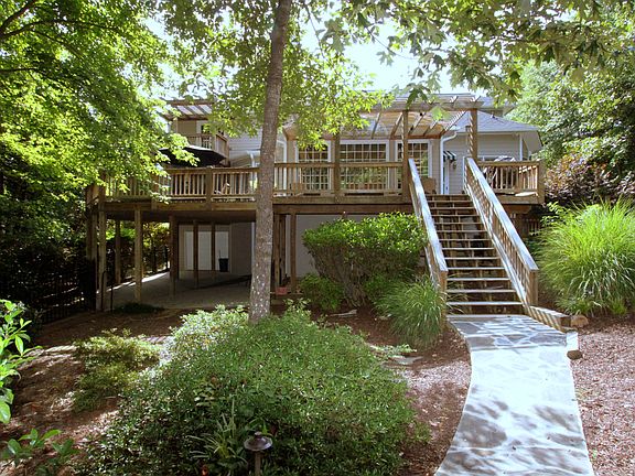 Overszd Cstm Deck w/Pergola