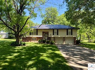 2003 E Alfresco St, Clinton, MO 64735