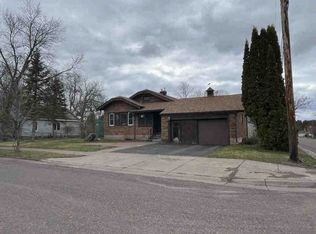 401 6th St, Cloquet, MN 55720