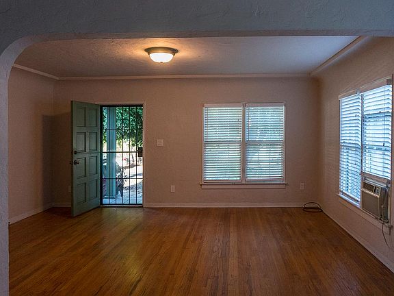 2nd image of 3776 8th Ave