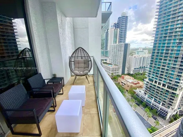1050 Brickell Ave APT 2220, Miami, FL 33131
