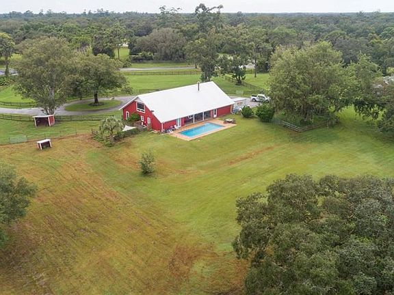 3rd image of 4834 Myakka Valley Trl