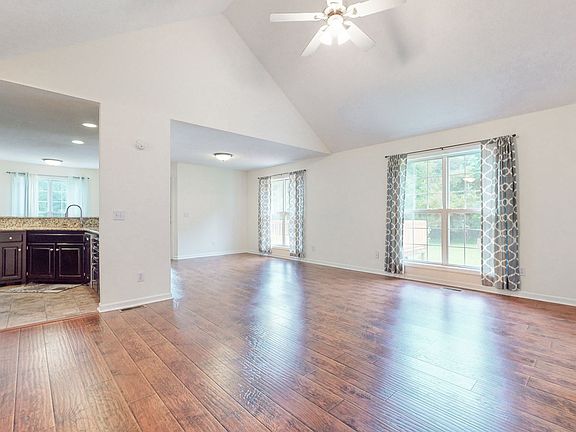 5th image of 105 Brookhaven Cv