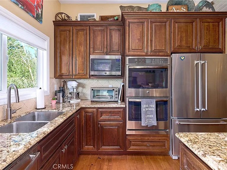 1014 Hacienda Dr — Photo 14