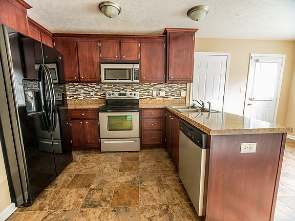 5th image of 1421 Mutual Dr