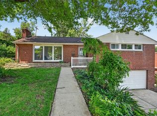 385 Maplewood Dr, Pittsburgh, PA 15243