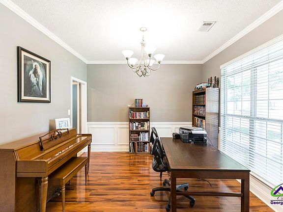 5th image of 165 Crystal Ridge Cir
