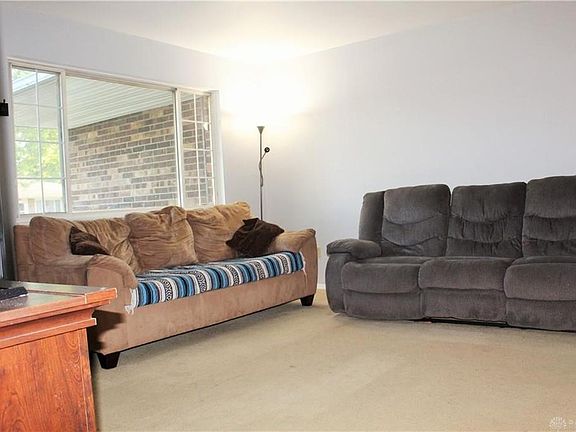 3rd image of 2519 Thornhill Dr