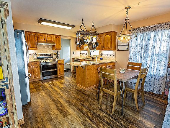 5th image of 2879 W Plaza Dr
