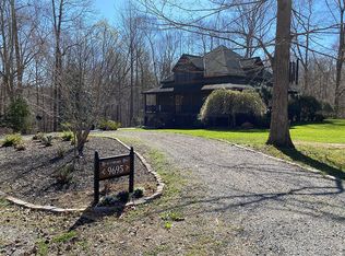 9695 Crumps Mill Rd, Quinton, VA 23141