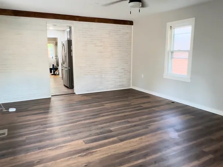 220 Chestnut St — Photo 5