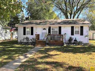 304 N 7th St, Clinton, MO 64735