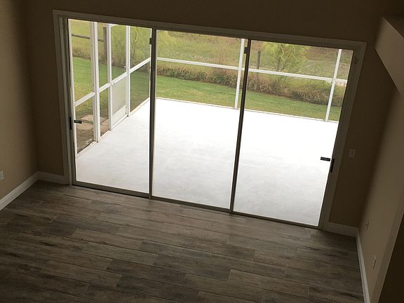 5th image of 17729 Esprit Dr