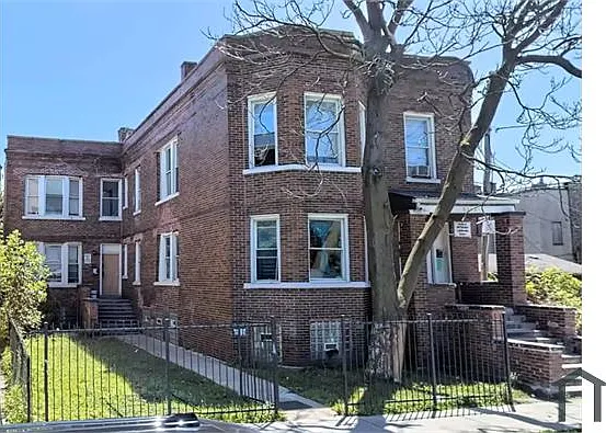 6341 S Elizabeth St — Photo 1