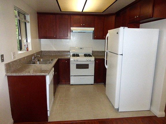 4th image of 65 N Craig Ave APT 5