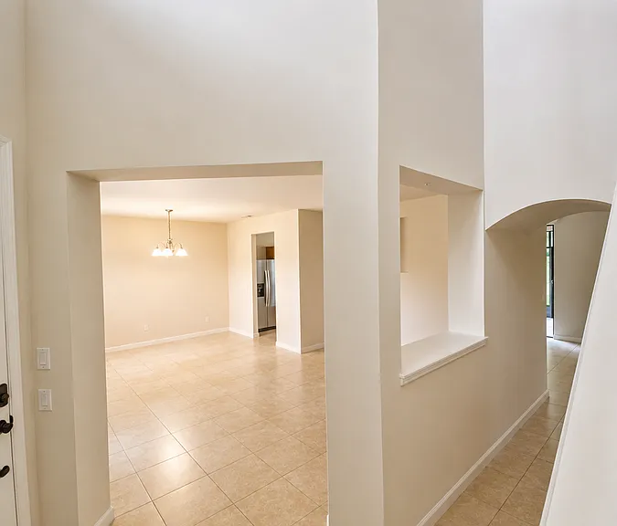 1142 Bolle Cir — Photo 4