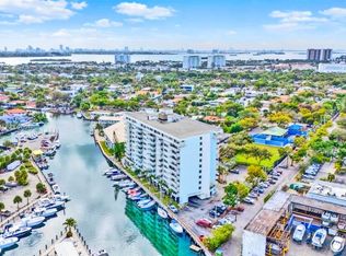 Keystone Harbor Club Cond, North Miami, FL 33181