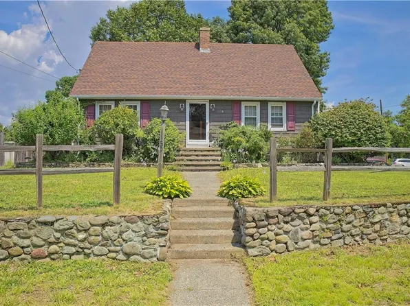 59 Wells Ave, Warwick, RI 02889