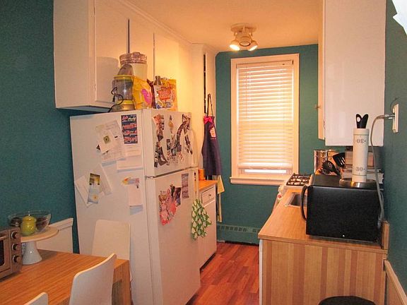 3rd image of 2001 Pearson St #88G