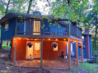 1215 Indian Peg Rd, Boiling Springs, PA 17055