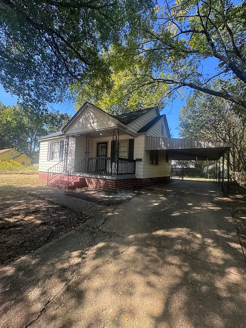Welcome to 1055 W Walthal Circle! — Photo 3