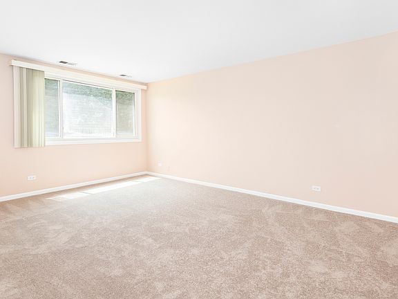 5th image of 2600 Brookwood Way Dr APT 202