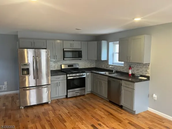 72-74 Saint Francis St, Newark City, NJ 07105