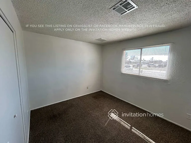 3007 N 79th Dr — Photo 15