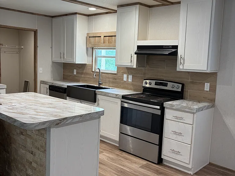 221 Tall Timbers Rd — Photo 4