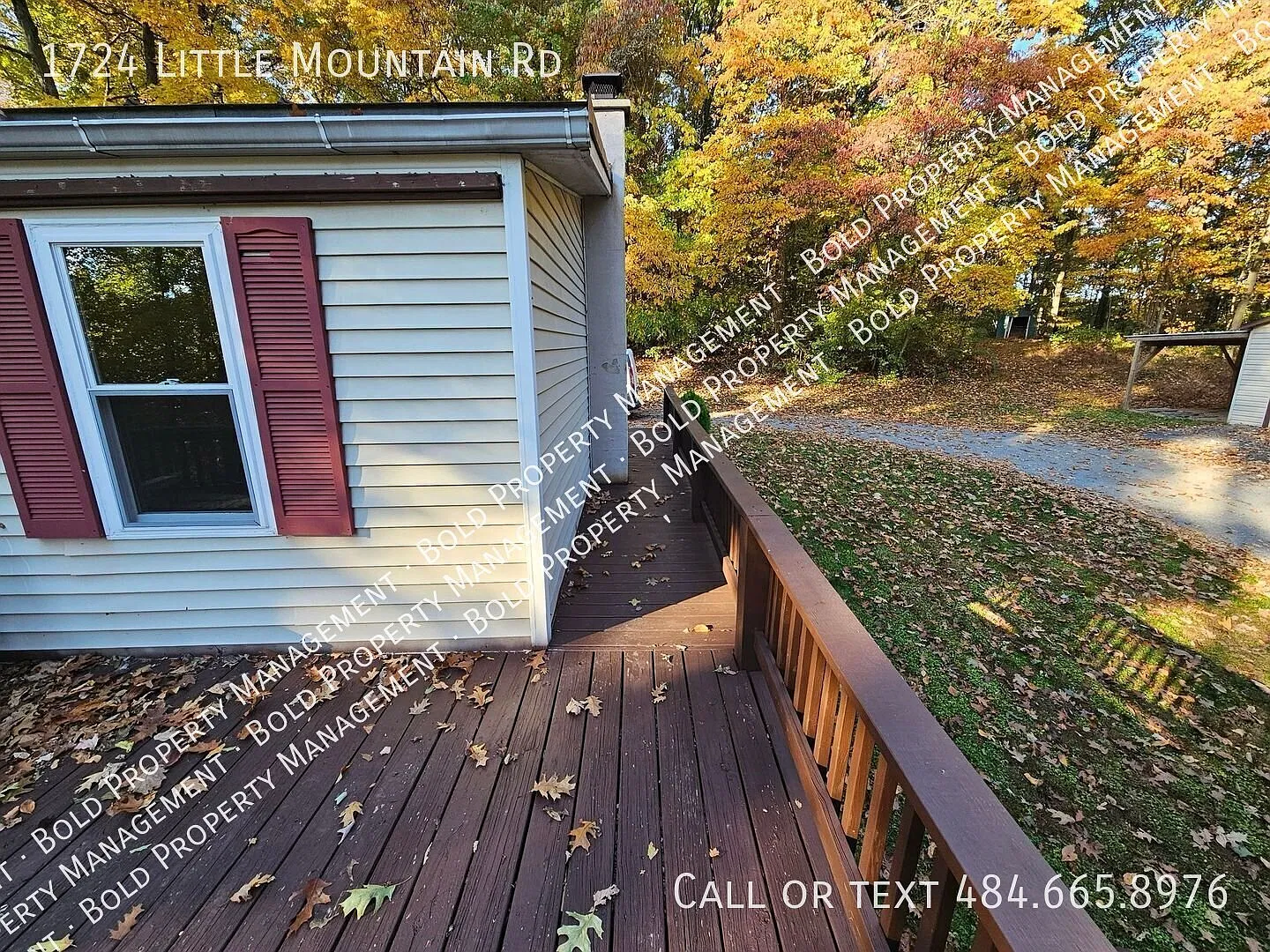Charming, quiet country wooded setting 2bd, 1 1/2 bath home, finished 1/2 basement, plenty of sto... — Photo 4