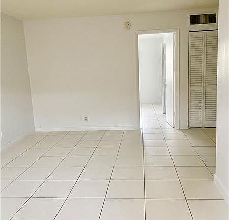 4th image of 4760 NW 24th Ct APT B113