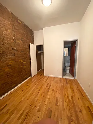 Rented by MOTION New York | media 9