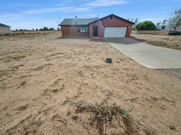 60 Turner Dr, Los Lunas, NM 87031