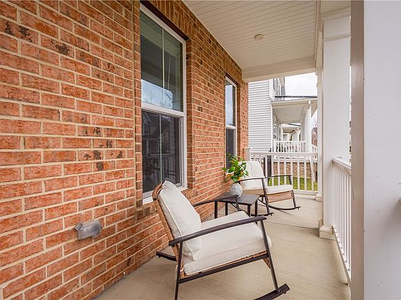 3rd image of 180 Bucktail Dr