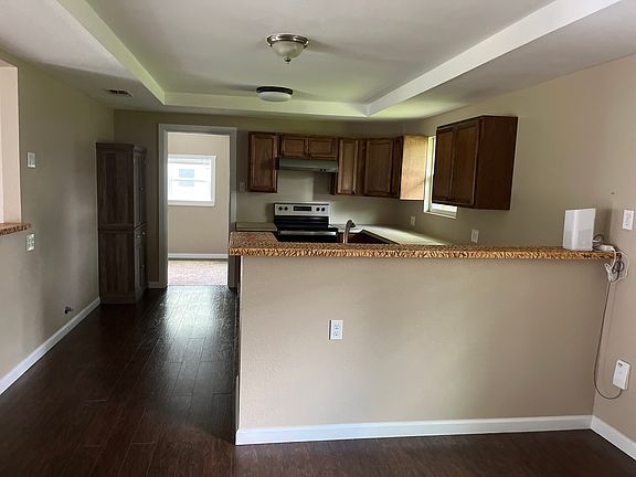 5th image of 509 E Mesquite St