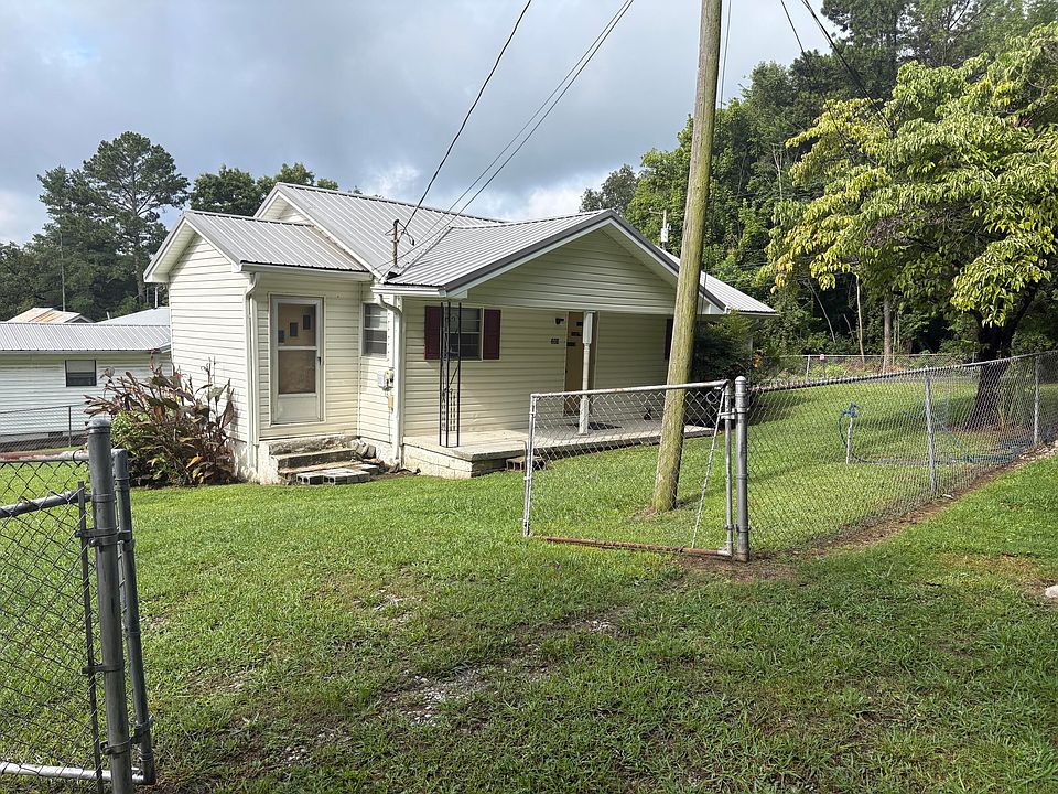 1st image of 201 Glenn St