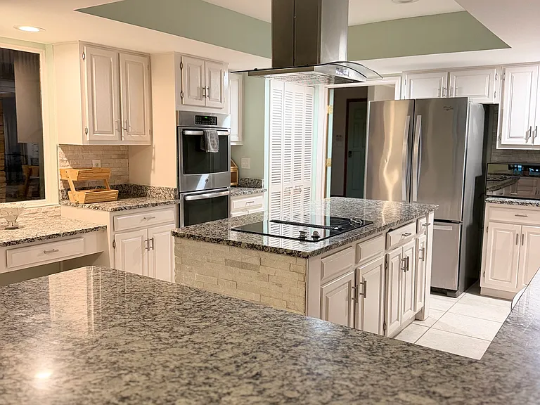 4932 Hidden Oaks Trl — Photo 61