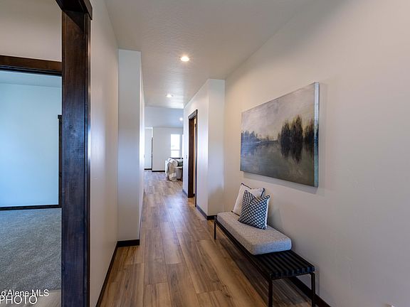 4th image of 4476 E Savea Ln