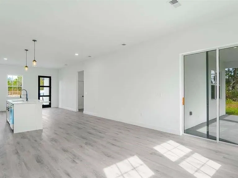 15683 SW 49th Avenue Rd — Photo 5