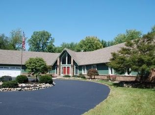 7310 Salisbury Rd, Maumee, OH 43537