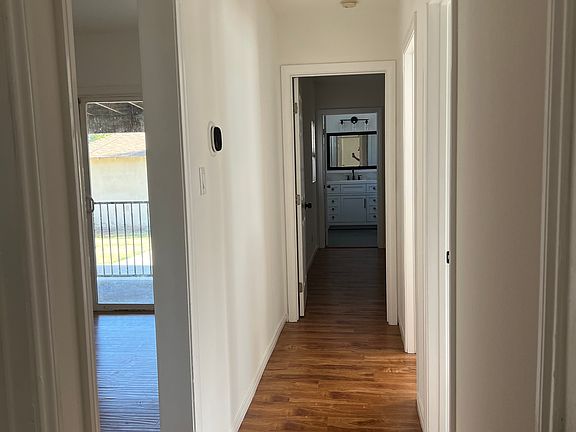 4th image of 18642 Nordhoff St #1