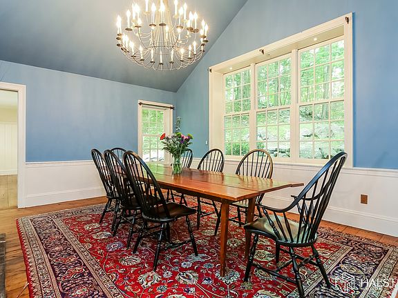 5th image of 1380 Hunterbrook Rd