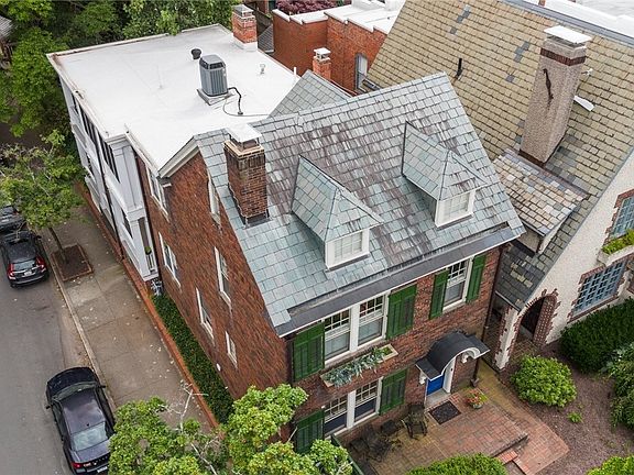 3rd image of 2501 Grove Ave