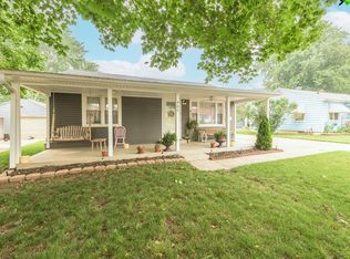 400 Hemlock Dr, Frankfort, IN 46041